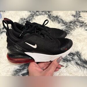 Youth air max 270s size 2.5 Y